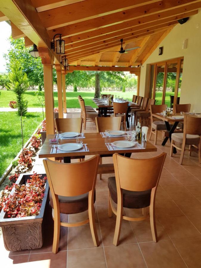 Lazar Winery Tourism B&B Rosoman 외부 사진
