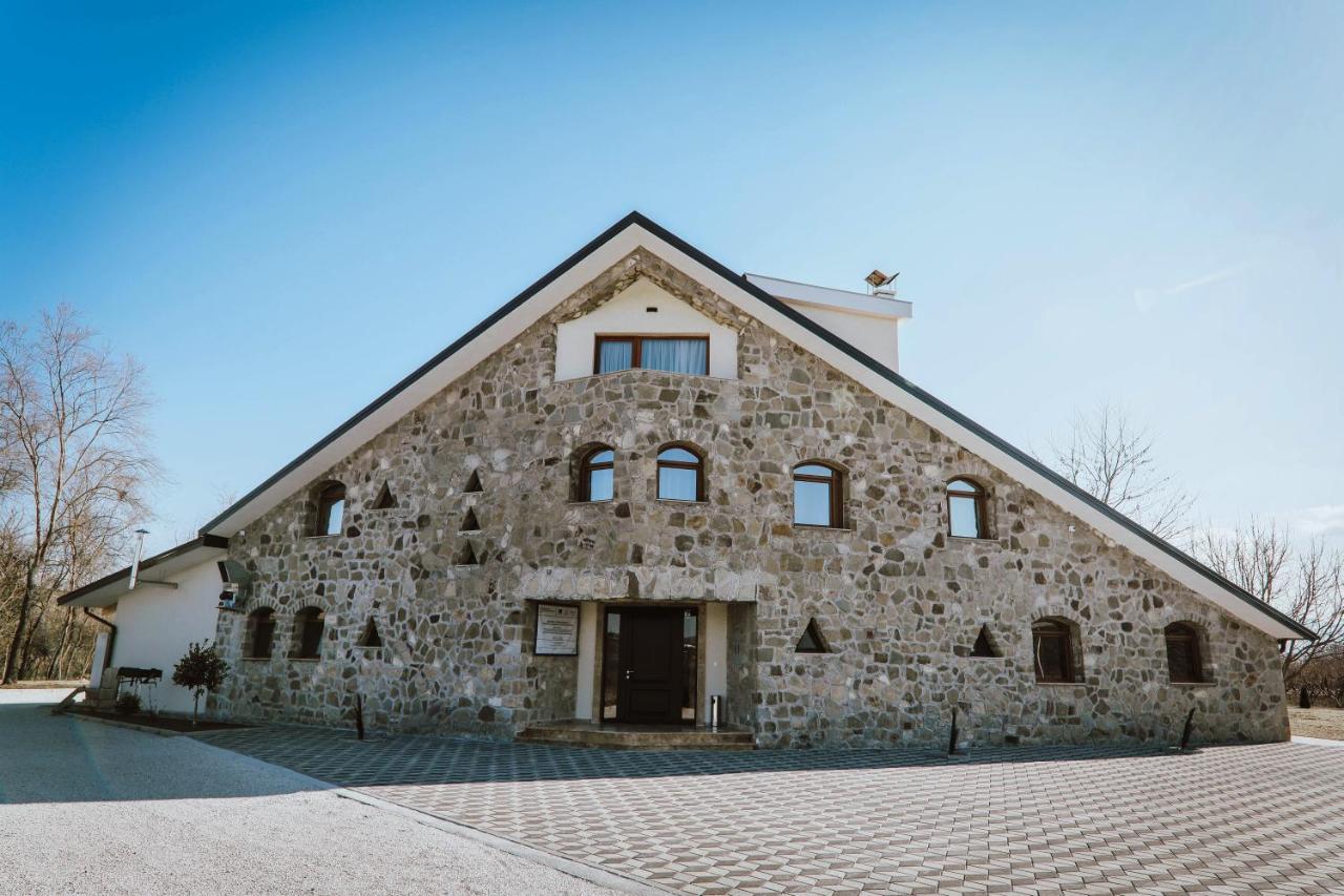 Lazar Winery Tourism B&B Rosoman 외부 사진