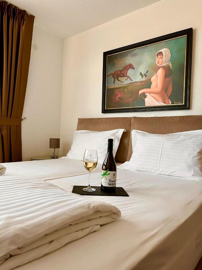 Lazar Winery Tourism B&B Rosoman 외부 사진