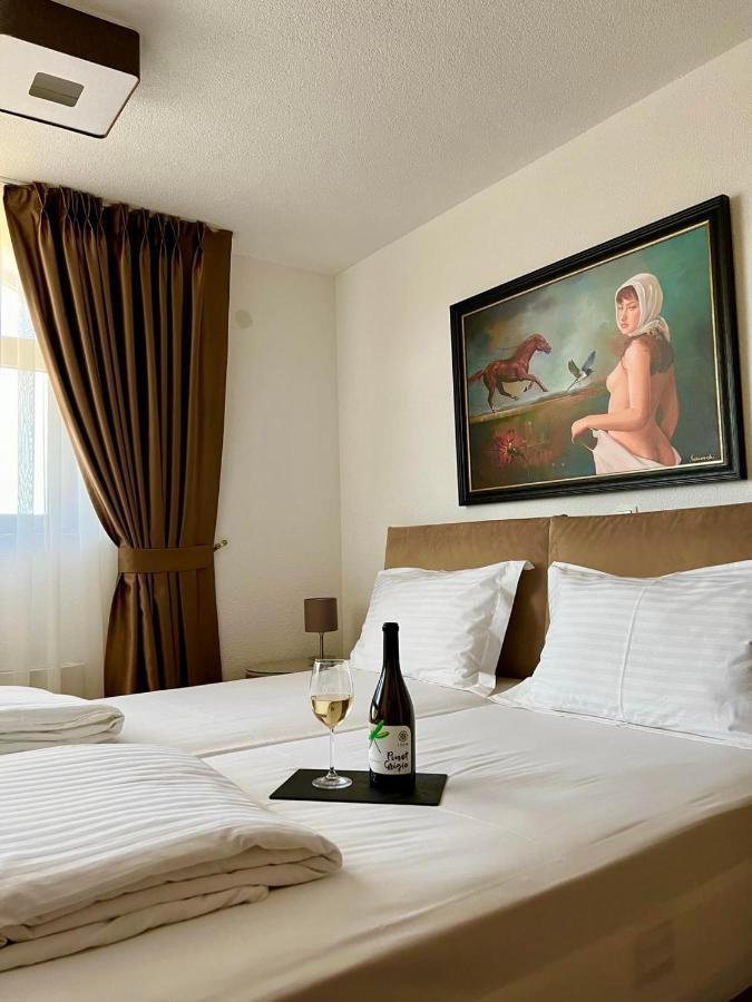 Lazar Winery Tourism B&B Rosoman 외부 사진